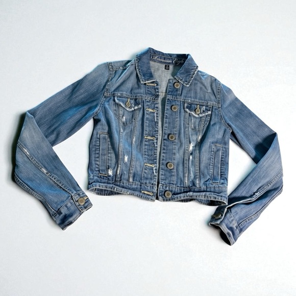 American Eagle Outfitters Jackets & Blazers - American Eagle Distressed Denim Jean Jacket Small Petite
